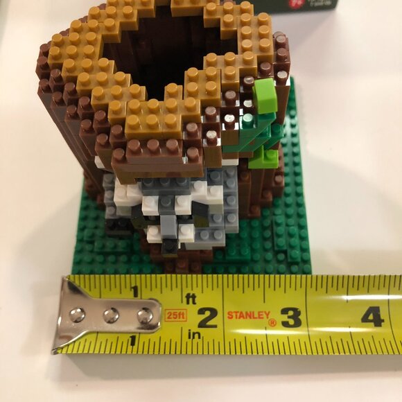 Mini Building Blocks Raccoon Impact Photographics Built and Completed - Picture 14 of 16